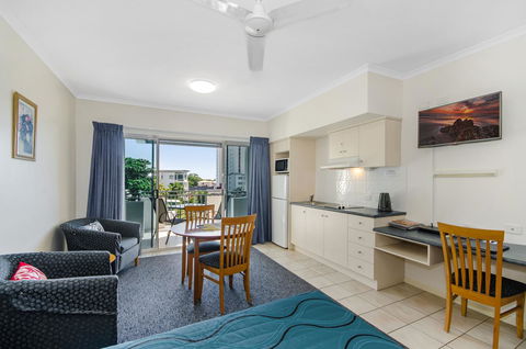Madison Ocean Breeze Apartments - Accommodation Sunshine Coast 11