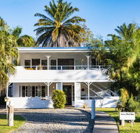 Jamaica Beach House - Accommodation Sunshine Coast