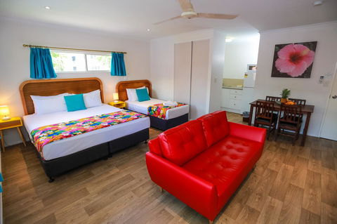 Port Douglas Motel - Accommodation Sunshine Coast 2