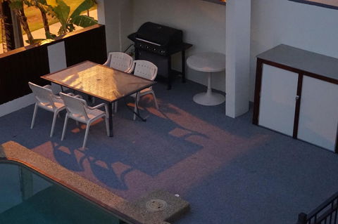 Airlie Seaview Apartments - Accommodation Sunshine Coast 20