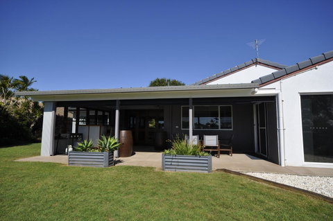Bribie Island Canal Holiday Destination! - Accommodation Sunshine Coast 14