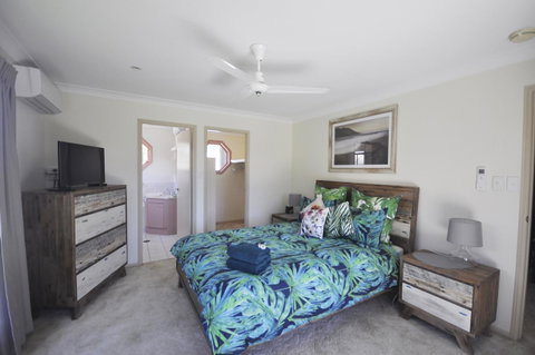 Bribie Island Canal Holiday Destination! - Accommodation Sunshine Coast 9