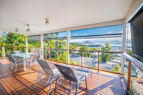 Airlie Apartments - Accommodation Sunshine Coast 21