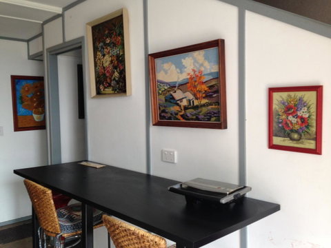 XYL Pets Friendly Seaside Boutique Guesthouse - Accommodation Sunshine Coast 6