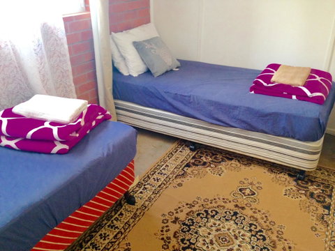XYL Pets Friendly Seaside Boutique Guesthouse - Accommodation Sunshine Coast 8