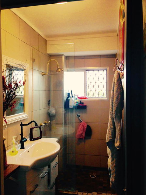 XYL Pets Friendly Seaside Boutique Guesthouse - Accommodation Sunshine Coast 18