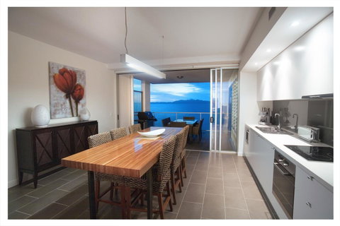 1 Bright Point Apartment 5201 - Accommodation Sunshine Coast 3