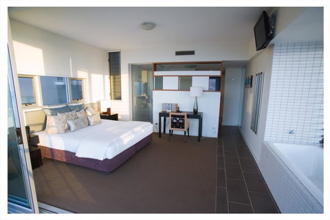 1 Bright Point Apartment 5201 - Accommodation Sunshine Coast 6