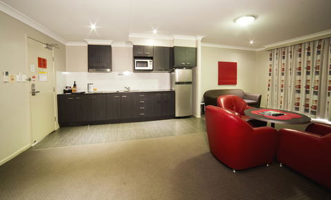 Platinum International - Accommodation Sunshine Coast 11
