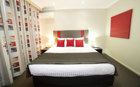 Platinum International - Accommodation Sunshine Coast 10