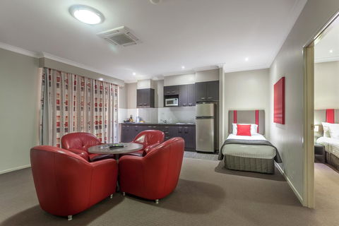 Platinum International - Accommodation Sunshine Coast 33