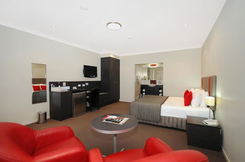 Platinum International - Accommodation Sunshine Coast 19