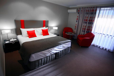 Platinum International - Accommodation Sunshine Coast 5