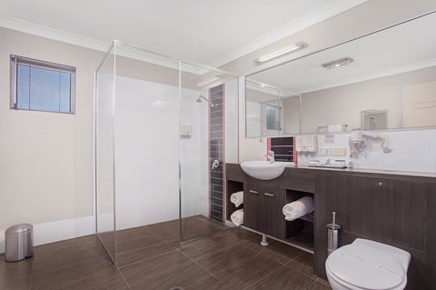Platinum International - Accommodation Sunshine Coast 17