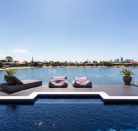 Rumrunner Resort - Accommodation Sunshine Coast