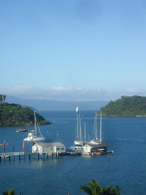Montipora Unit 3 - In The Heart Of Airlie, Wi-fi And Netflix - Accommodation Sunshine Coast 15