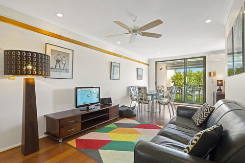 Montipora Unit 3 - In The Heart Of Airlie, Wi-fi And Netflix - Accommodation Sunshine Coast 3