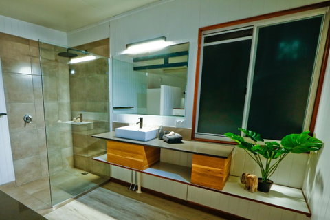The Summit 1770 - Accommodation Sunshine Coast 6