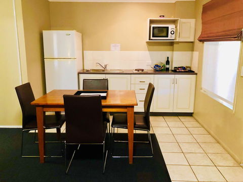 Ambassador On Ruthven - Accommodation Sunshine Coast 37