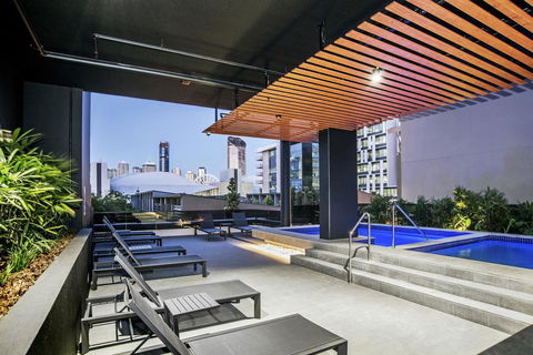 Atlas Apartments By CLLIX - Accommodation Sunshine Coast 3
