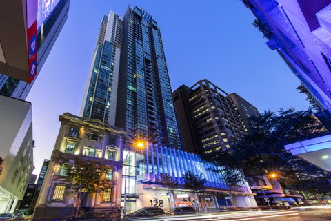 Oaks Brisbane On Charlotte Suites - Accommodation Sunshine Coast 0