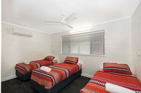 Townsville Holiday Apartments - Accommodation Sunshine Coast 15