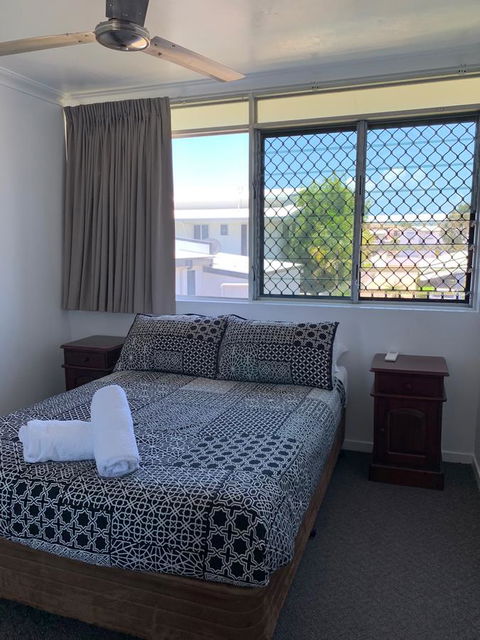 Townsville Holiday Apartments - Accommodation Sunshine Coast 6