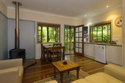Allumbah Pocket Cottages - Accommodation Sunshine Coast 27