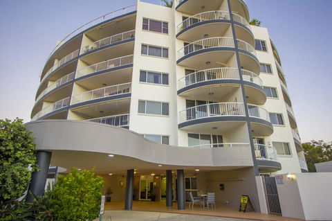 Fairways Golf & Beach Retreat Bribie Island - Accommodation Sunshine Coast 9