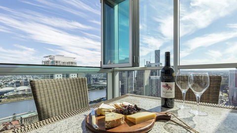 Oaks Brisbane Festival Suites - Accommodation Sunshine Coast 1