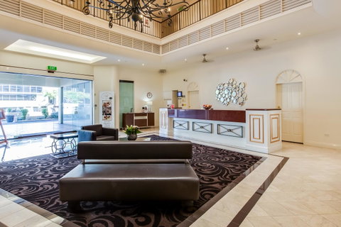 Central Cosmo Apartment Hotel - Accommodation Sunshine Coast 6
