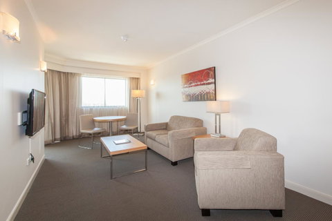 Central Cosmo Apartment Hotel - Accommodation Sunshine Coast 16