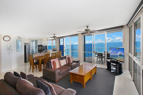 Catalina Resort - Accommodation Sunshine Coast 30