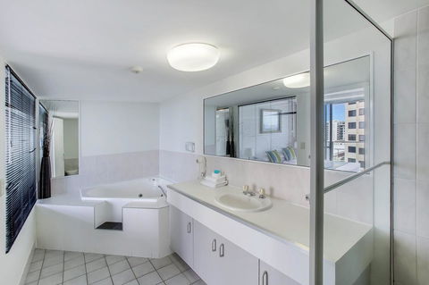 Catalina Resort - Accommodation Sunshine Coast 7