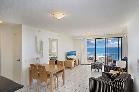 Catalina Resort - Accommodation Sunshine Coast 15