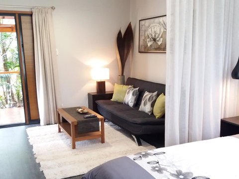 Forest Lodge: Little Villa - Accommodation Sunshine Coast 6