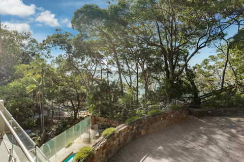 Little Cove Court - Accommodation Sunshine Coast 0