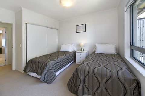 On The Bay Apartments - Accommodation Sunshine Coast 17
