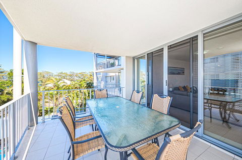 On The Bay Apartments - Accommodation Sunshine Coast 6