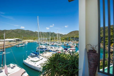 Absolute Waterfront Magnetic Island - Accommodation Sunshine Coast 30