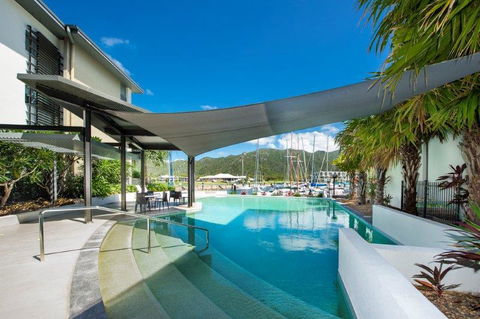 Absolute Waterfront Magnetic Island - Accommodation Sunshine Coast 21