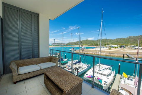 Absolute Waterfront Magnetic Island - Accommodation Sunshine Coast 18