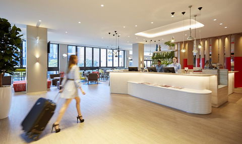 Holiday Inn Express Brisbane Central, An IHG Hotel - Accommodation Sunshine Coast 0