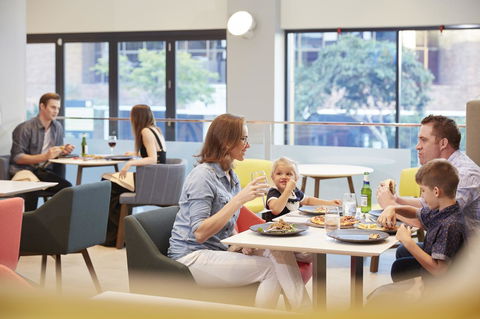 Holiday Inn Express Brisbane Central, An IHG Hotel - Accommodation Sunshine Coast 7