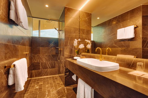 Eatons Hill Hotel - Accommodation Sunshine Coast 11