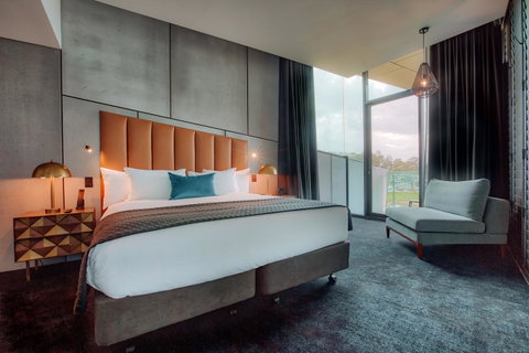 Eatons Hill Hotel - Accommodation Sunshine Coast 15