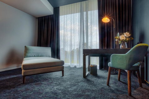 Eatons Hill Hotel - Accommodation Sunshine Coast 21