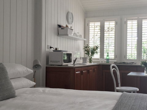 Halcyon On Bardon - Accommodation Sunshine Coast 0
