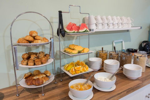 Coral Tree Inn - Accommodation Sunshine Coast 17