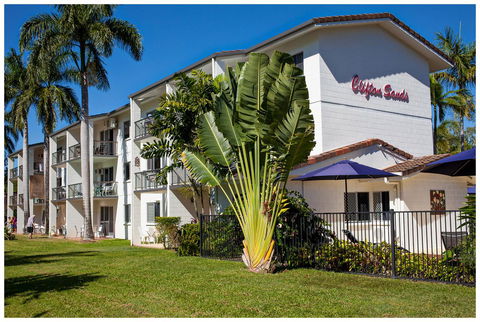 Clifton Sands Holiday Units - Accommodation Sunshine Coast 2